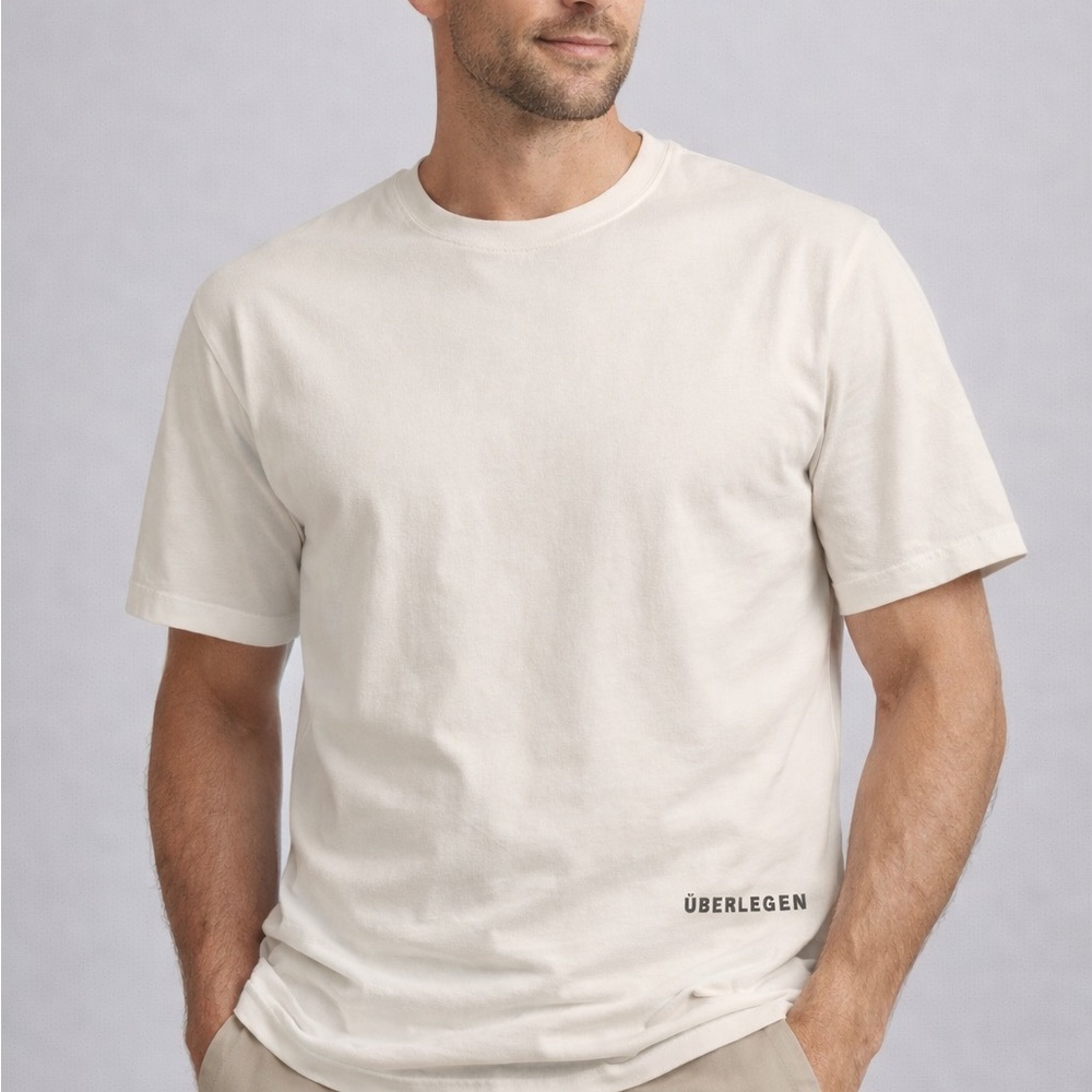 Zara Men's Crewneck T-Shirt in Off-White